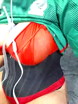 Snapshot of Derry_Cooper chatting on June 25, 2026, 8:14 pm Derry Cooper online show from June 25, 2026, 8:14 pm