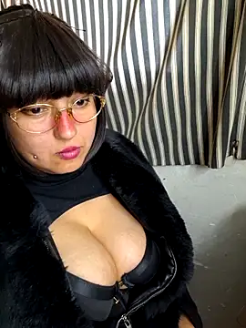 Derry Cooper online show from March 3, 2026, 6:48 pm