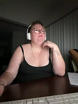 BBW2320 online show from April 8, 2026, 2:46 am