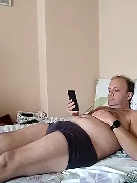 Snapshot of 1Kalandor@xh chatting on October 14, 2025, 8:15 am 1Kalandorxh online show from October 14, 2025, 8:15 am