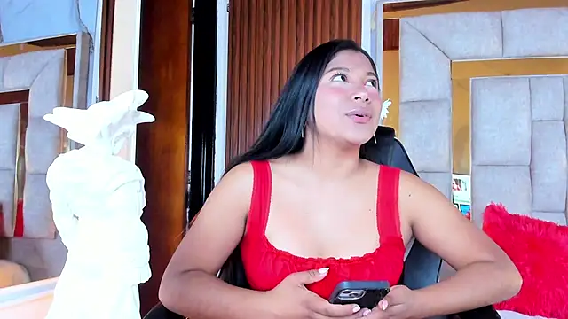 Snapshot of LinnaGardenia chatting on February 10, 2026, 2:16 pm LinnaGardenia online show from February 10, 2026, 2:16 pm