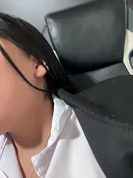 Snapshot of LinnaGardenia chatting on March 10, 2025, 9:40 pm LinnaGardenia online show from March 10, 2025, 9:40 pm