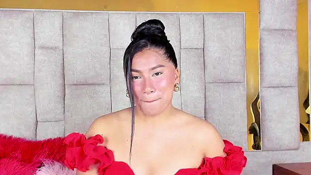 Snapshot of LinnaGardenia chatting on February 27, 2026, 1:55 pm LinnaGardenia online show from February 27, 2026, 1:55 pm