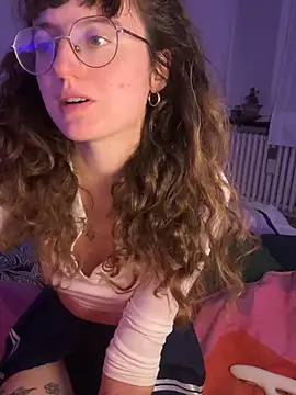 Snapshot of _foxygirl_ chatting on March 2, 2026, 5:53 pm foxygirl online show from March 2, 2026, 5:53 pm