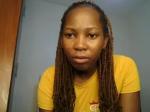 Petitiebooty online show from February 8, 2025, 1:11 pm