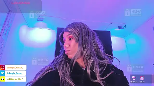 Mikeyla-Russo online show from September 30, 2025, 8:26 pm