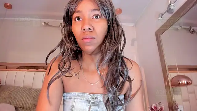 Mikeyla-Russo online show from September 27, 2025, 2:23 pm