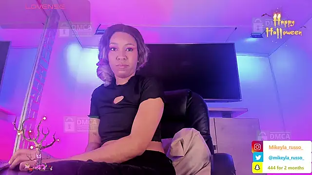 Mikeyla-Russo online show from October 27, 2025, 9:38 pm