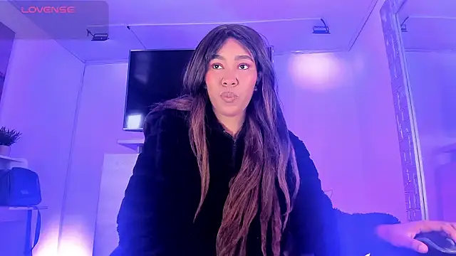 Mikeyla-Russo online show from September 10, 2025, 2:05 pm