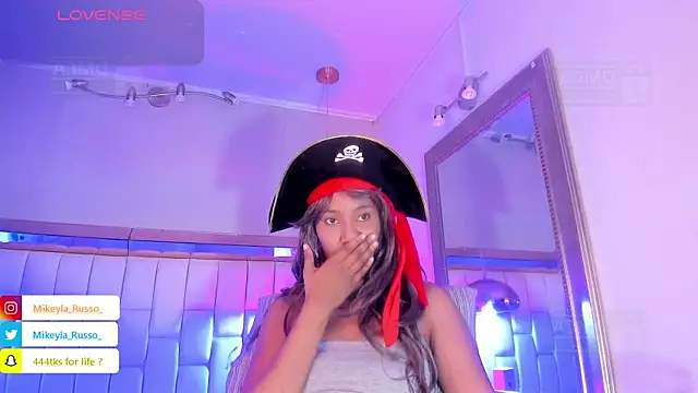 Mikeyla-Russo online show from September 24, 2025, 7:31 pm