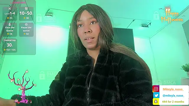 Mikeyla-Russo online show from October 8, 2025, 7:58 pm