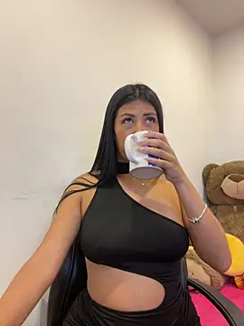 Alanna atm  online show from June 3, 2026, 10:38 am