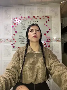 Alanna atm  online show from February 12, 2025, 1:06 pm