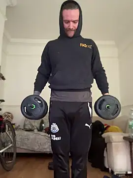 Snapshot of terryhawk chatting on February 1, 2025, 11:31 am terryhawk online show from February 1, 2025, 11:31 am