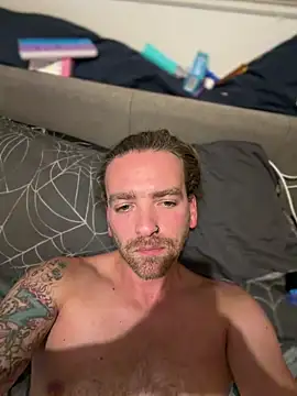 Snapshot of terryhawk chatting on October 24, 2025, 9:36 pm terryhawk online show from October 24, 2025, 9:36 pm