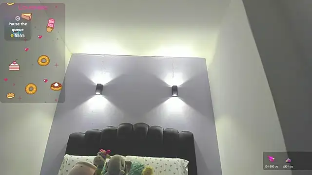 Sofia Clauss  online show from November 13, 2025, 4:38 am