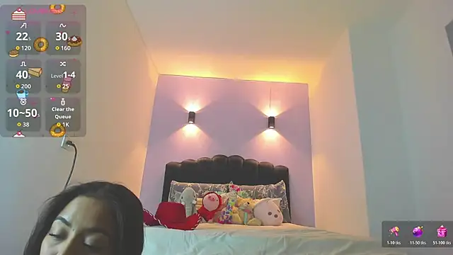 Sofia Clauss  online show from October 29, 2025, 5:50 am