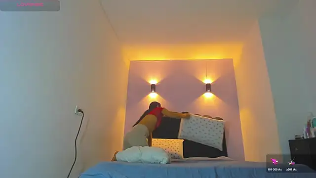 Sofia Clauss  online show from February 23, 2026, 4:03 am