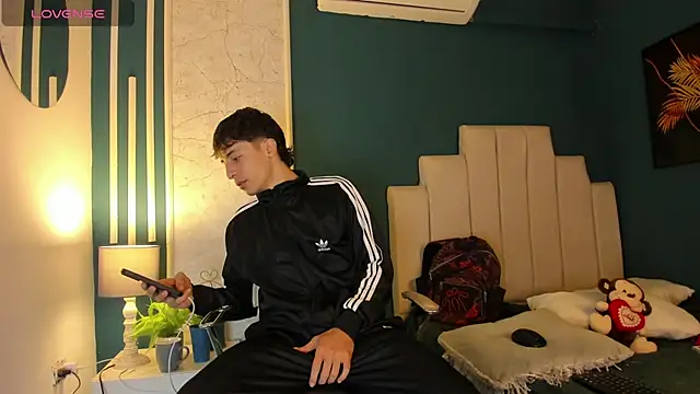AlessandroDybala online show from February 8, 2025, 11:55 am
