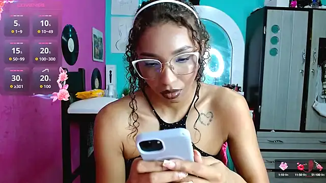 sensitive brunette online show from September 25, 2025, 12:05 am