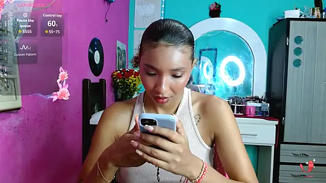 sensitive brunette online show from October 9, 2025, 12:55 am