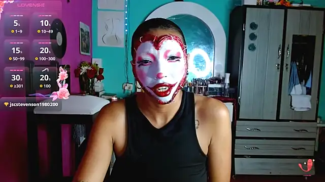 sensitive brunette online show from October 28, 2025, 11:03 pm