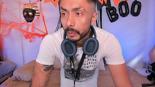 Snapshot of Tom_cooper_ chatting on October 18, 2025, 12:51 pm Tom cooper  online show from October 18, 2025, 12:51 pm