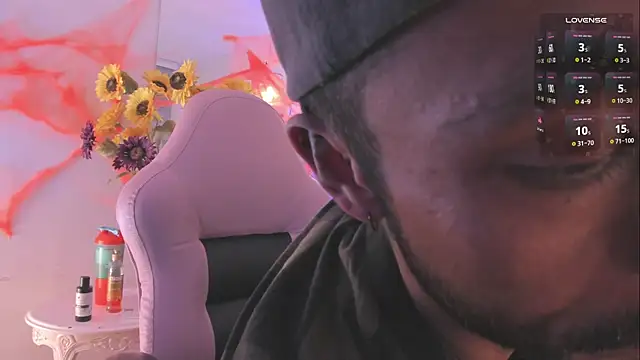 Snapshot of Tom_cooper_ chatting on October 11, 2025, 12:28 pm Tom cooper  online show from October 11, 2025, 12:28 pm