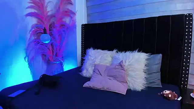 Snapshot of Sofiia-Rubb chatting on September 24, 2025, 5:47 am Sofiia-Rubb online show from September 24, 2025, 5:47 am