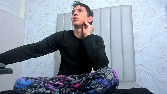 Snapshot of JeanRam18 chatting on February 2, 2026, 4:39 pm JeanRam18 online show from February 2, 2026, 4:39 pm