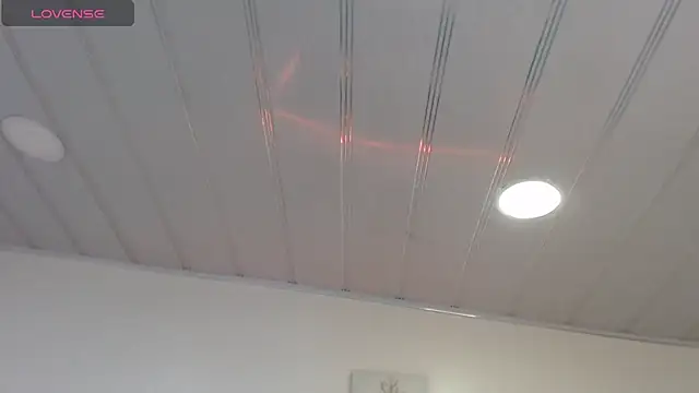 Snapshot of candy_lux_ chatting on February 28, 2026, 7:35 pm candy lux online show from February 28, 2026, 7:35 pm