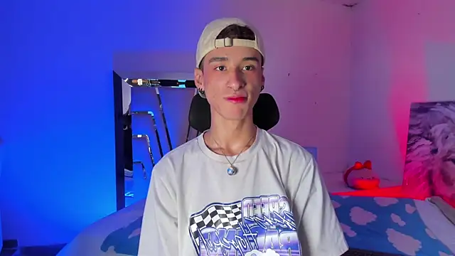 JasperCooper  online show from September 12, 2025, 1:55 pm