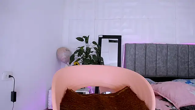 Snapshot of nataly_red chatting on November 11, 2025, 2:28 am nataly red online show from November 11, 2025, 2:28 am