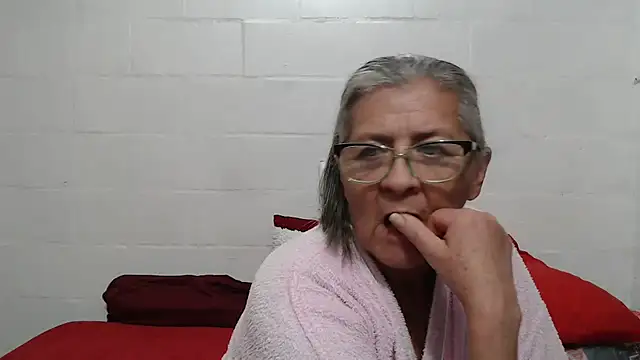 Snapshot of candy_mature_ chatting on October 31, 2025, 11:22 pm candy mature online show from October 31, 2025, 11:22 pm