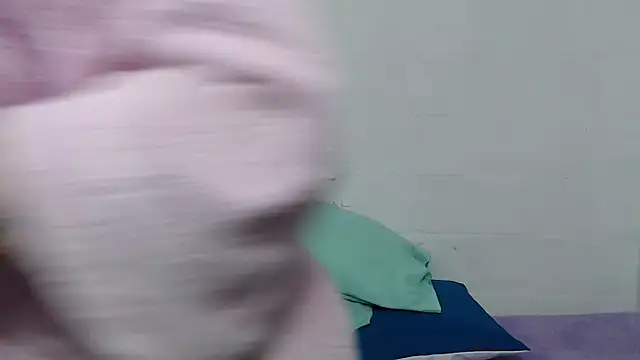 Snapshot of candy_mature_ chatting on October 5, 2025, 12:29 pm candy mature online show from October 5, 2025, 12:29 pm