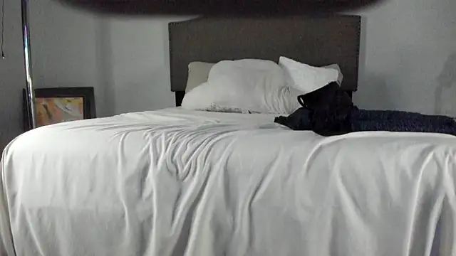 Snapshot of yiauana chatting on October 5, 2025, 11:34 am yiauana online show from October 5, 2025, 11:34 am