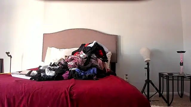 Snapshot of yiauana chatting on October 9, 2025, 10:32 pm yiauana online show from October 9, 2025, 10:32 pm