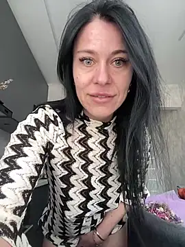 CuteNata online show from March 13, 2026, 1:05 pm