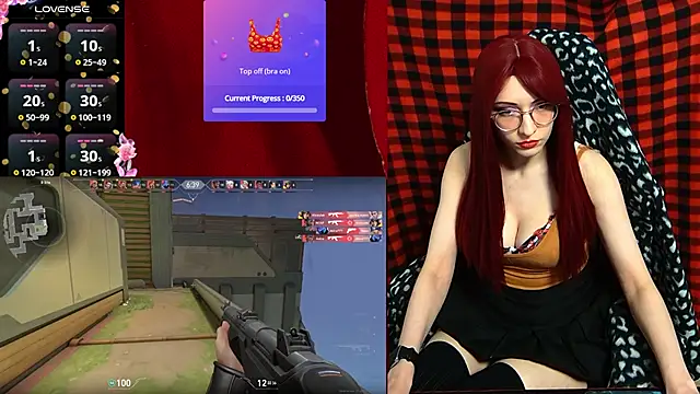 ElliMoor online show from September 25, 2025, 12:44 pm