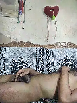 Snapshot of BadBoySmoker7070 chatting on September 21, 2025, 9:31 pm BadBoySmoker7070 online show from September 21, 2025, 9:31 pm