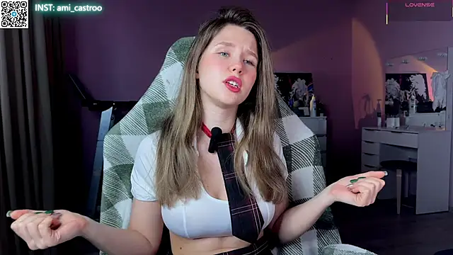 Snapshot of Ameliia_castro chatting on December 2, 2025, 6:59 am Ameliia castro online show from December 2, 2025, 6:59 am