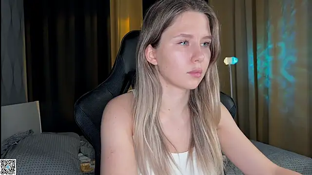 Snapshot of Ameliia_castro chatting on October 8, 2025, 1:45 pm Ameliia castro online show from October 8, 2025, 1:45 pm