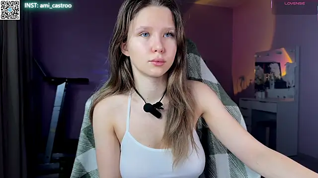 Snapshot of Ameliia_castro chatting on November 26, 2025, 4:01 am Ameliia castro online show from November 26, 2025, 4:01 am