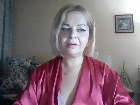 SofiyaPetrova online show from December 3, 2025, 2:01 am