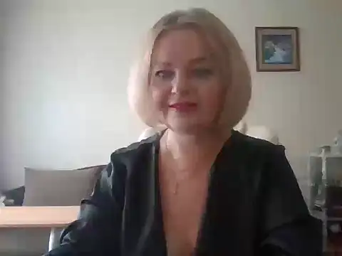 SofiyaPetrova online show from October 1, 2025, 11:14 am