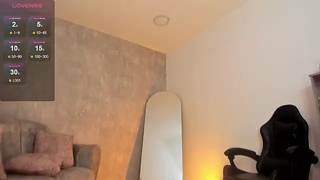 Snapshot of miacoopersx chatting on October 17, 2025, 1:02 pm miacoopersx online show from October 17, 2025, 1:02 pm