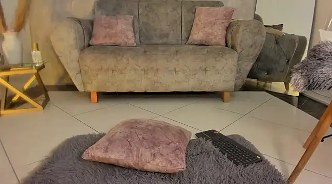 Snapshot of miacoopersx chatting on February 24, 2025, 4:36 pm miacoopersx online show from February 24, 2025, 4:36 pm