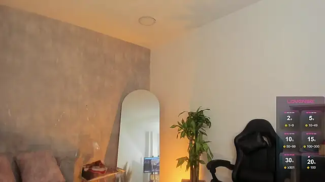 Snapshot of miacoopersx chatting on October 1, 2025, 12:09 pm miacoopersx online show from October 1, 2025, 12:09 pm