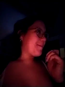 Snapshot of sweet--emily chatting on October 19, 2025, 6:38 am sweet--emily online show from October 19, 2025, 6:38 am