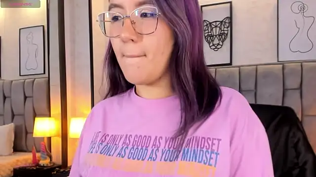 Snapshot of sweet--emily chatting on March 7, 2025, 10:02 am sweet--emily online show from March 7, 2025, 10:02 am